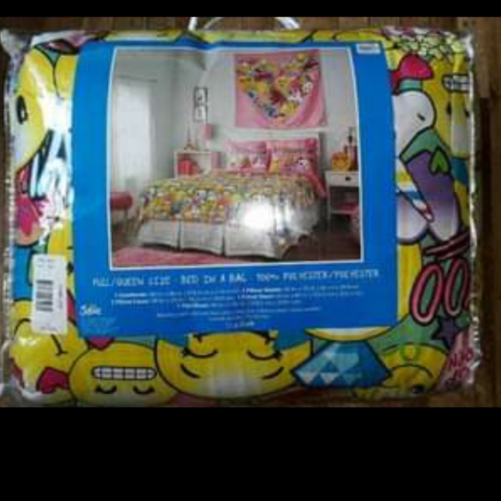 Justice Comforter Set